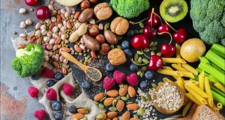 How to Fight Skin Aging with Natural Products