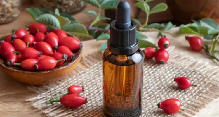 How to Fight Skin Aging with Natural Products